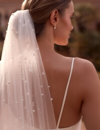 Veil 544 with pearls